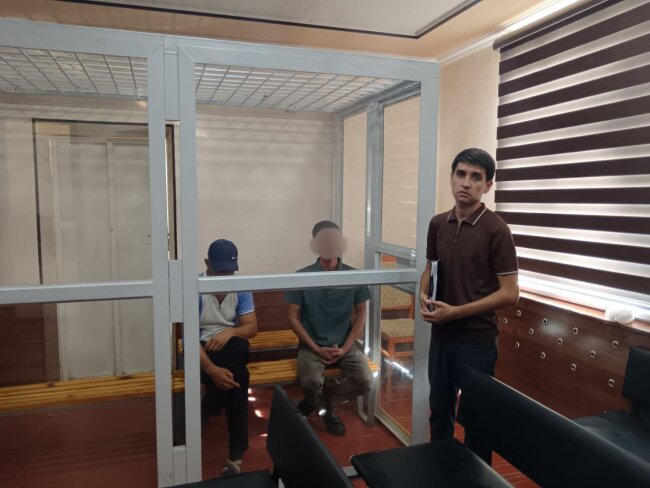 В Джизакской области арестовали двух мужчин, которые уклонялись от содержания своих детей