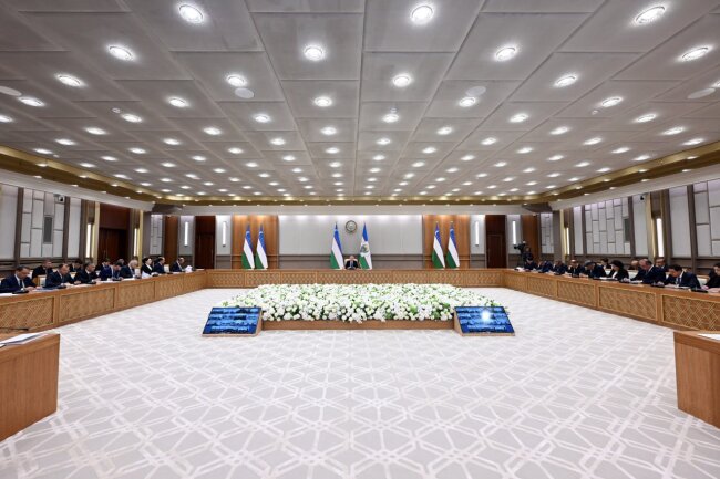 Шавкат Мирзиёев: Зарплата учителей в 1000 долларов США в Узбекистане - это уже реальность