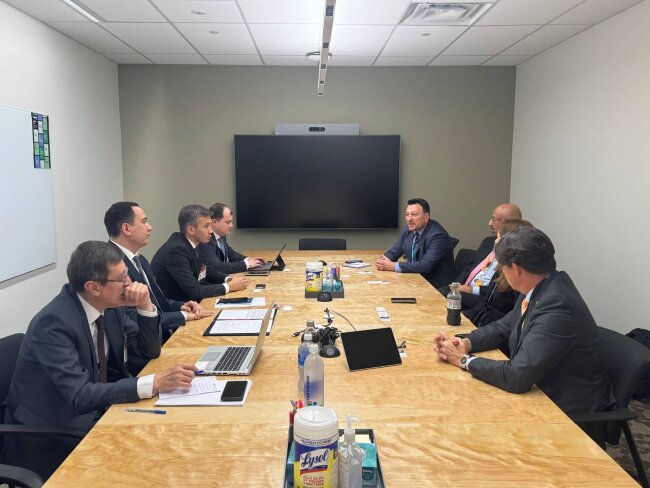 Минцифры Узбекистана налаживают отношения с американской компанией Amazon Kuiper Systems