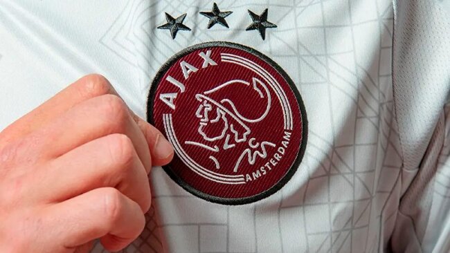 Специалисты футбольного клуба «Аякс» начнут тренировать молодёжь Узбекистана