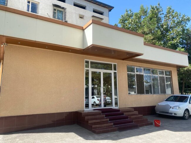 В Ташкенте БПИ выставили на аукцион недвижимость фирмы из-за огромного долга по кредиту