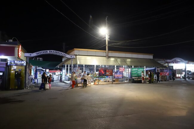 Хоким Мирзо-Улугбекского района раскритиковал состояние дехканского рынка на Карасу-6