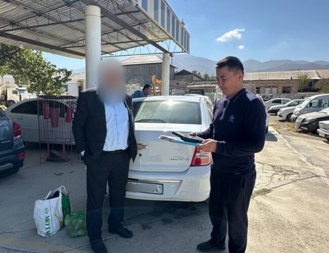 Автомобиль «Cobalt» жителя Джизакской области был продан через аукцион из-за долга по кредиту