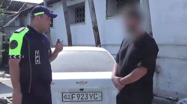 В Янгиюле наказан мужчина, который не пропускал карету скорой медицинской помощи