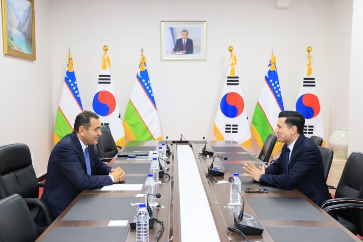 Узбеки из Кореи готовы развивать авиацию и медтехнику в Фергане