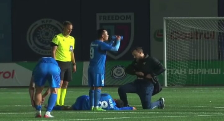 Смерть молодого таланта: футболисту стало плохо во время игры в Казахстане