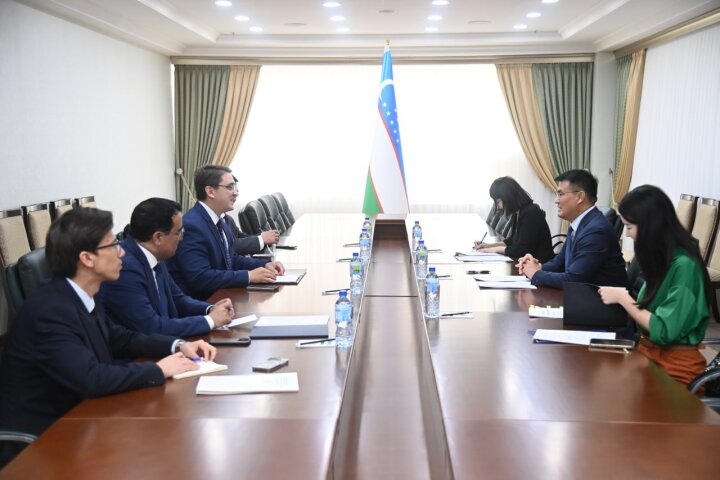 Замминистра иностранных дел Узбекистана принял посла Китая