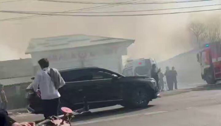 В Ташкенте тушили огонь в кафе - причины выясняют