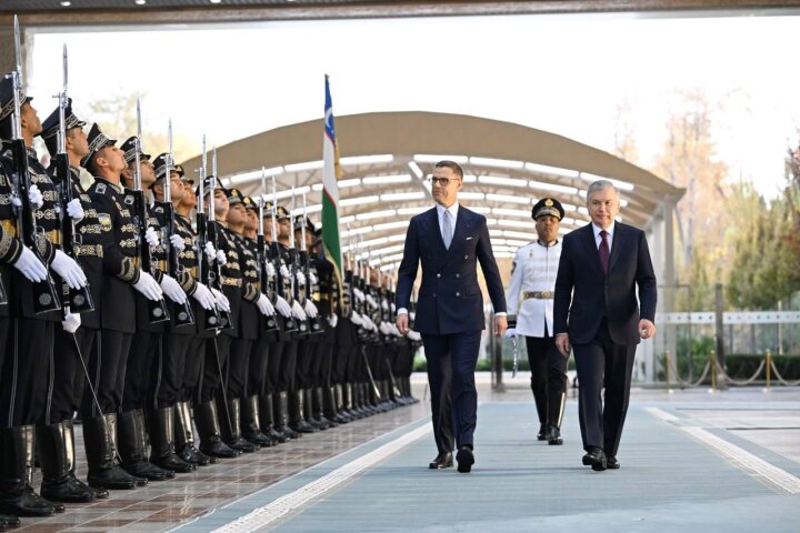 Шавкат Мирзиёев торжественно принял Президента Финляндии