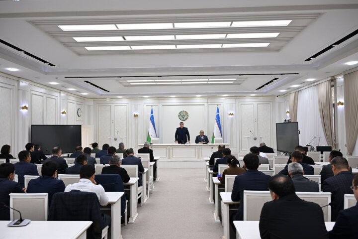 Сенаторы изучают успехи программ борьбы с бедностью в Хорезме