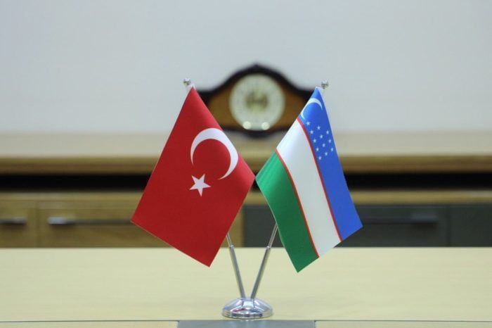 Делегацию турецких предпринимателей принял хоким Ферганской области