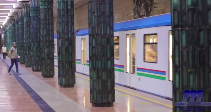 Мать и её ребёнок, который родился в Ташкентской подземке, получат пожизненный бесплатный проезд