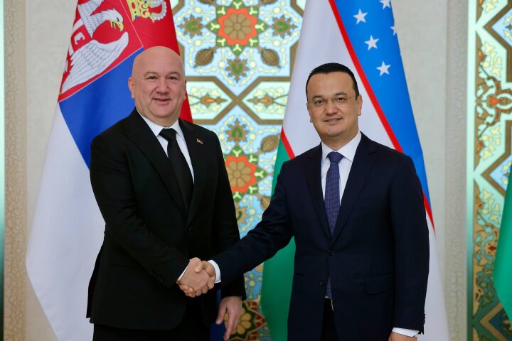 Глава МИПТ Узбекистана принял иностранную делегацию Сербии