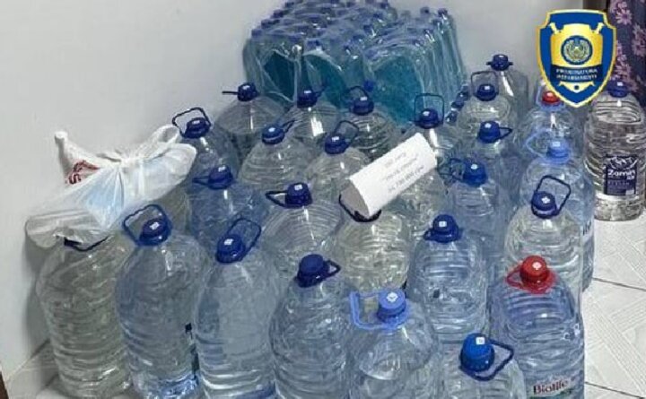 В Ташкенте продавали смесь технического метанола и этилового спирта под видом водки