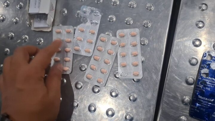 Иностранец заехал в Узбекистан с психотропными препаратами