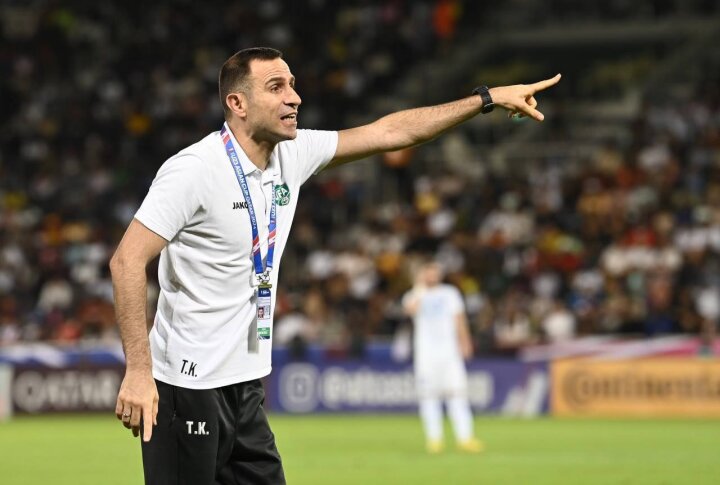 Сборная Узбекистана по футболу осталась без Тимура Кападзе