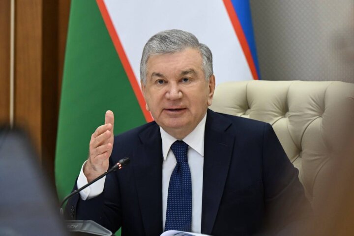 Президент Узбекистана поставил задачи развития автомобильных дорог до 2035 года