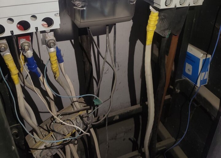 Предприятие в Ахангаране незаконно использовало электроэнергию на сумму 2,9 млрд сумов