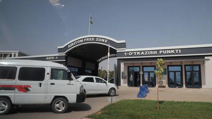 Афганистан передаст иностранцам управление портом Хайратон на границе с Узбекистаном