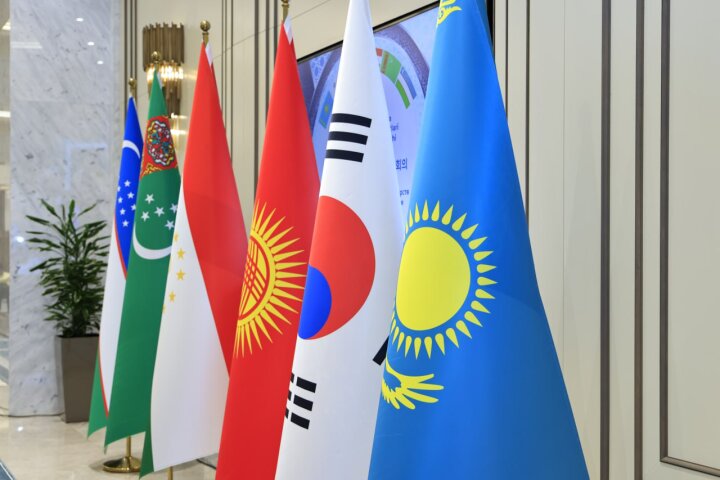 В Ташкенте парламенты стран ЦА и Кореи обсудили роль законов в экологических инициативах