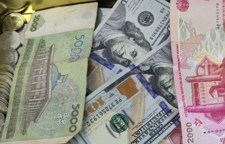 Как укрепился узбекский сум к доллару с начала 2025 года?