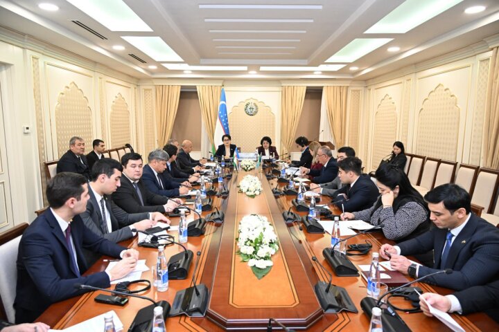 В Ташкенте на круглом столе обсудили ИИ для анализа законопроектов