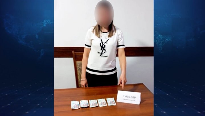 В Джизаке сотрудниц детского сада арестовали при получении взятки