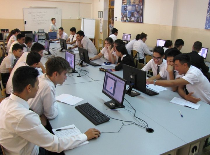 100 тыс. учащихся техникумов Узбекистана будут получать стипендии