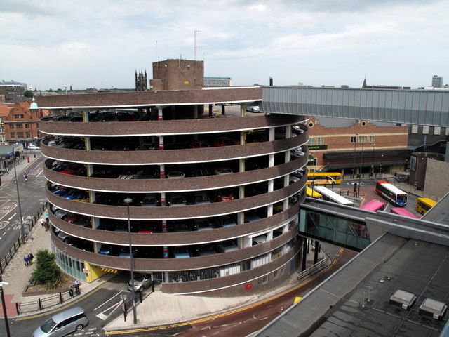 Узбекистанцев возмутила стоимость строительства стоянки для прокуратуры в Нурафшане