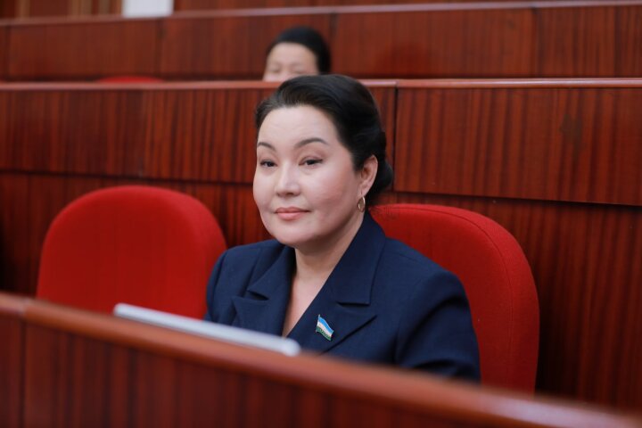 В Узбекистане парламент направил запрос главе Комитета по туризму