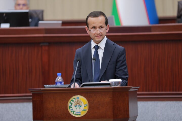 В Узбекистане депутаты рассматривают закон о совершенствовании фармацевтики