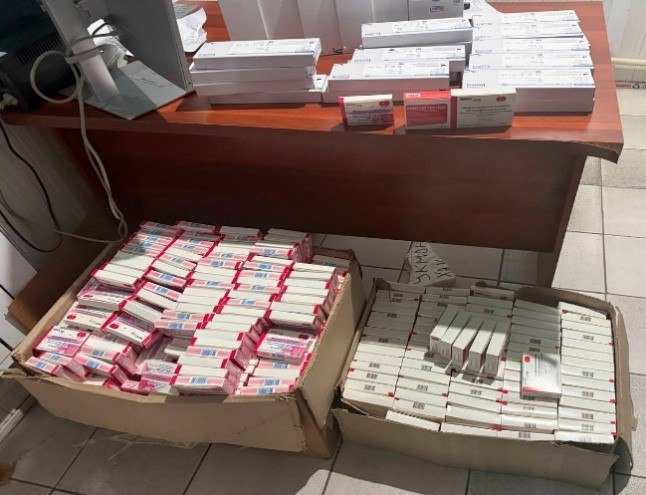 Житель Бекабада попытался незаконно вывезти в Таджикистан крупную партию лекарств