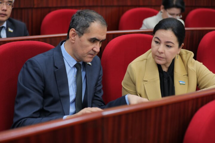 В Узбекистане обновят правила приёма на госслужбу