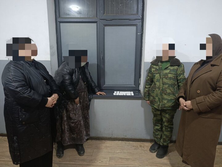 В Андижане женщина согласилась пронести через таможню подозрительные таблетки в нижнем белье