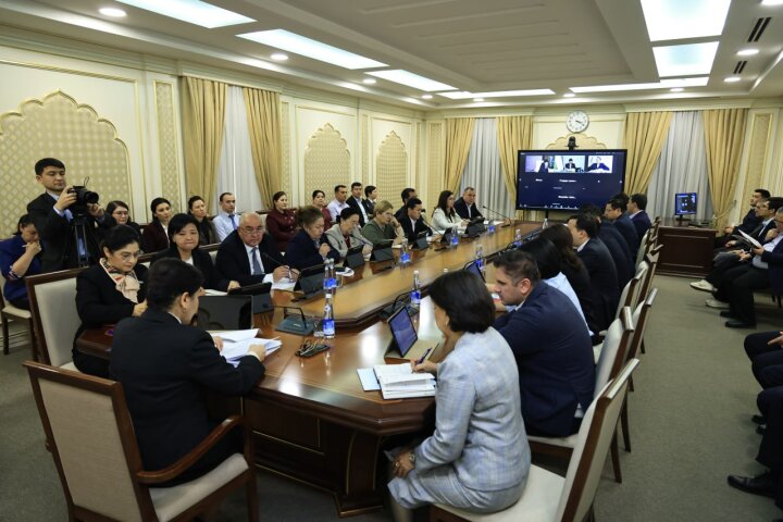 В Сенате обсудили проект Стратегии Узбекистан 2030