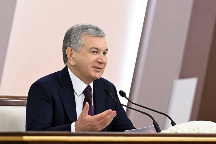 Шавкат Мирзиёев поручил чиновникам трудоустроить 1 млн узбекистанцев