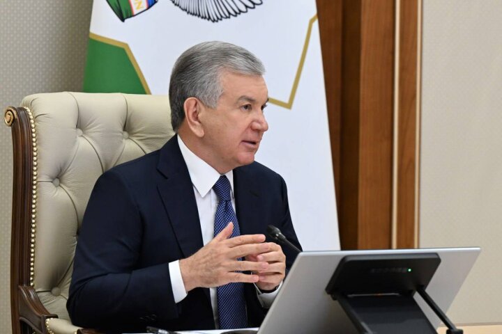 Шавкату Мирзиёеву представили планы Узбекнефтегаза по добыче газа