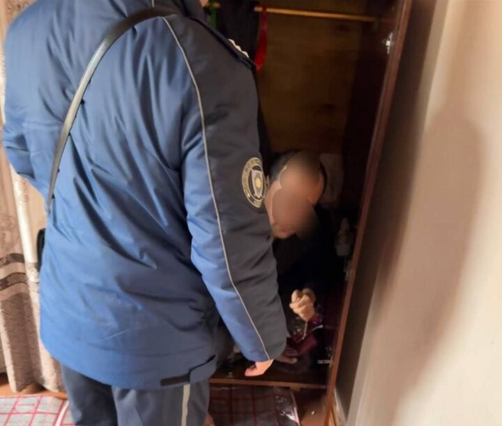 Прятался в шкафу: В Андижане задержан разыскиваемый алиментщик