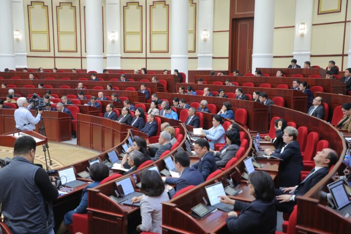 В Узбекистане реформируют работу властей на местах