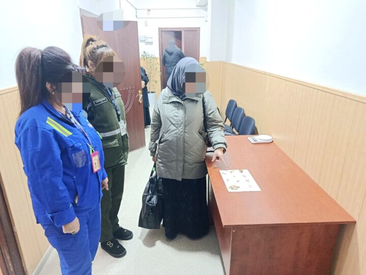 В Андижане фиксируются случаи контрабанды золотых изделий, в том числе спрятанных в интимных местах