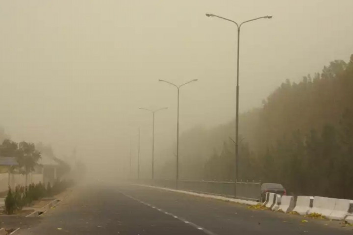 Бухару окутала пыльная буря