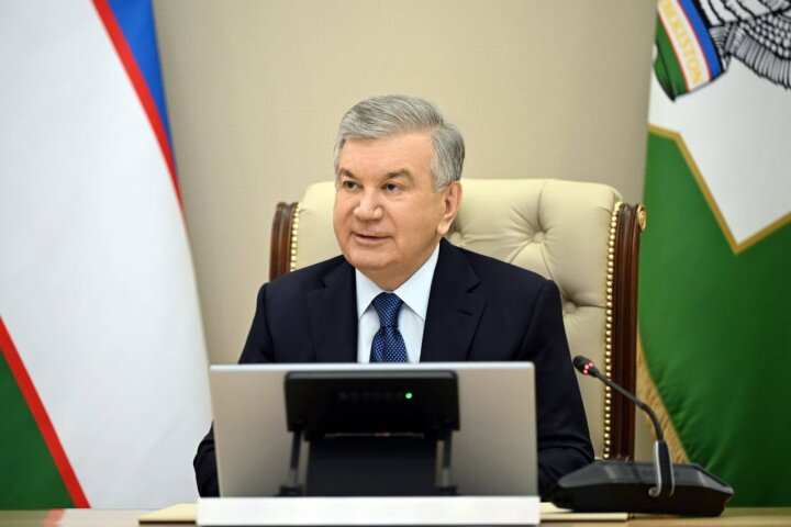 Шавкат Мирзиёев поручил чиновникам увеличить темпы строительства жилья